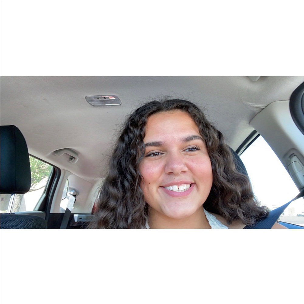 Meet your Posher, Kiana